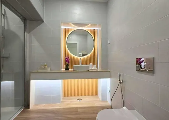 דירה Sol At Historic & Center *