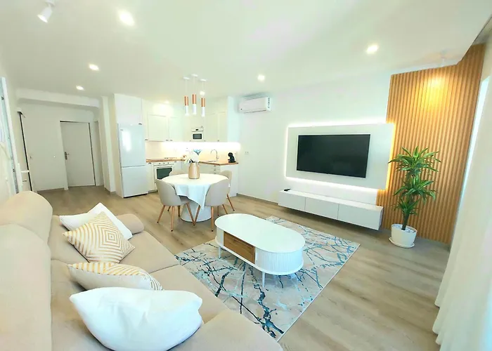 דירה Sol At Historic & Center *